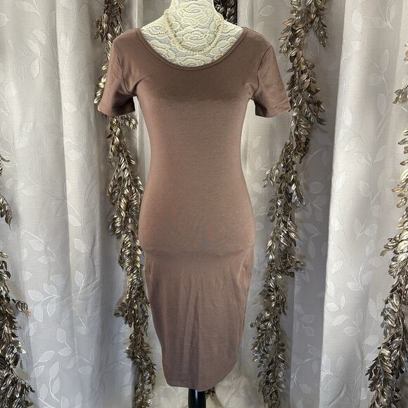 Zenana Women’s Small Mocha Bodycon Midi Dress | Clean Girl Minimalist Chic - Picture 3 of 11
